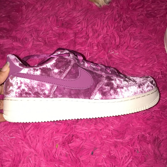 Shoes - Picture 3 of 6